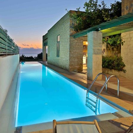 Villa Mediterranea, With Heated Pool Livadia  Kültér fotó