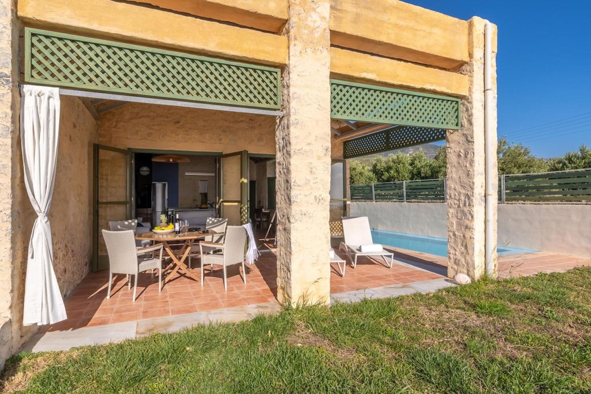 Villa Mediterranea, With Heated Pool Livadia  Kültér fotó