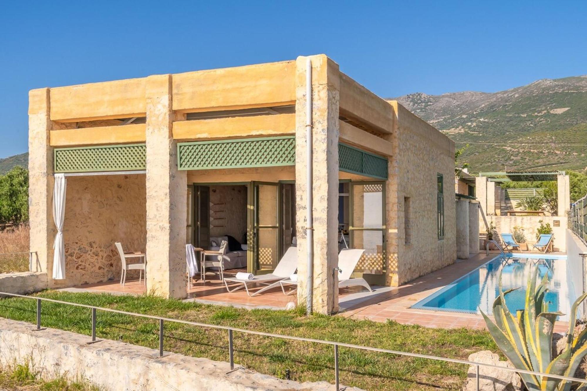 Villa Mediterranea, With Heated Pool Livadia  Kültér fotó