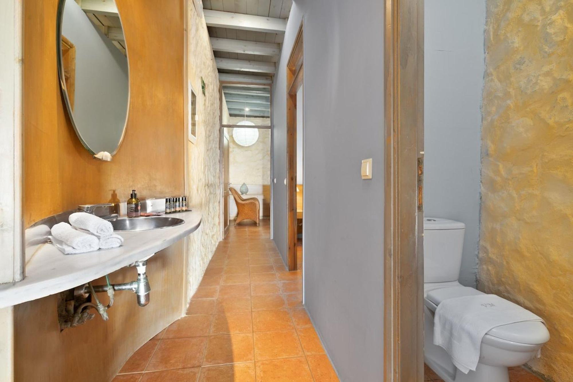 Villa Mediterranea, With Heated Pool Livadia  Kültér fotó