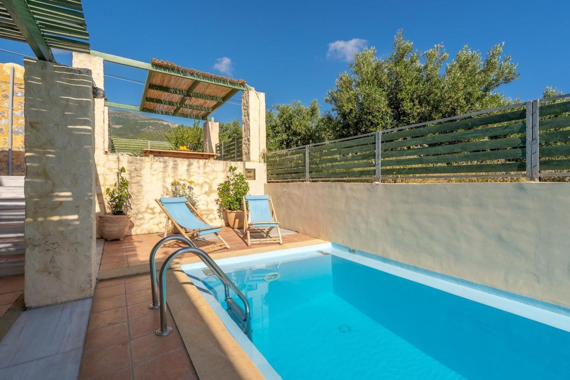 Villa Mediterranea, With Heated Pool Livadia  Kültér fotó